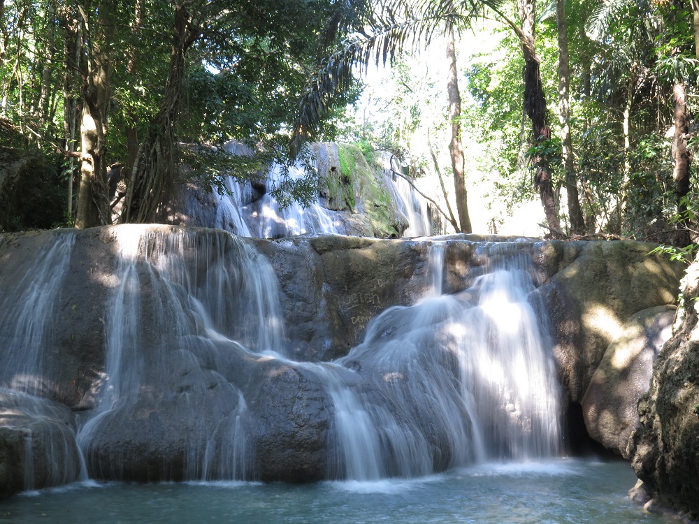 Air Terjun Oenesu Kupang