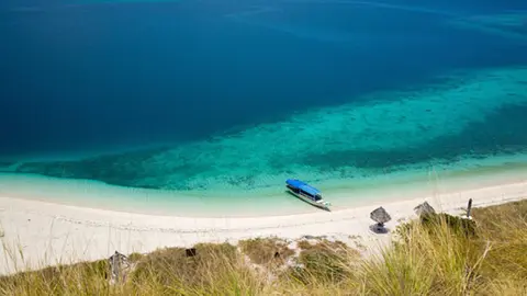 Pemandangan Bukit Wolobobo View 2